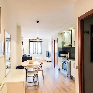 Apartment Sweet Bcn Plaza Universidad, Barcelona