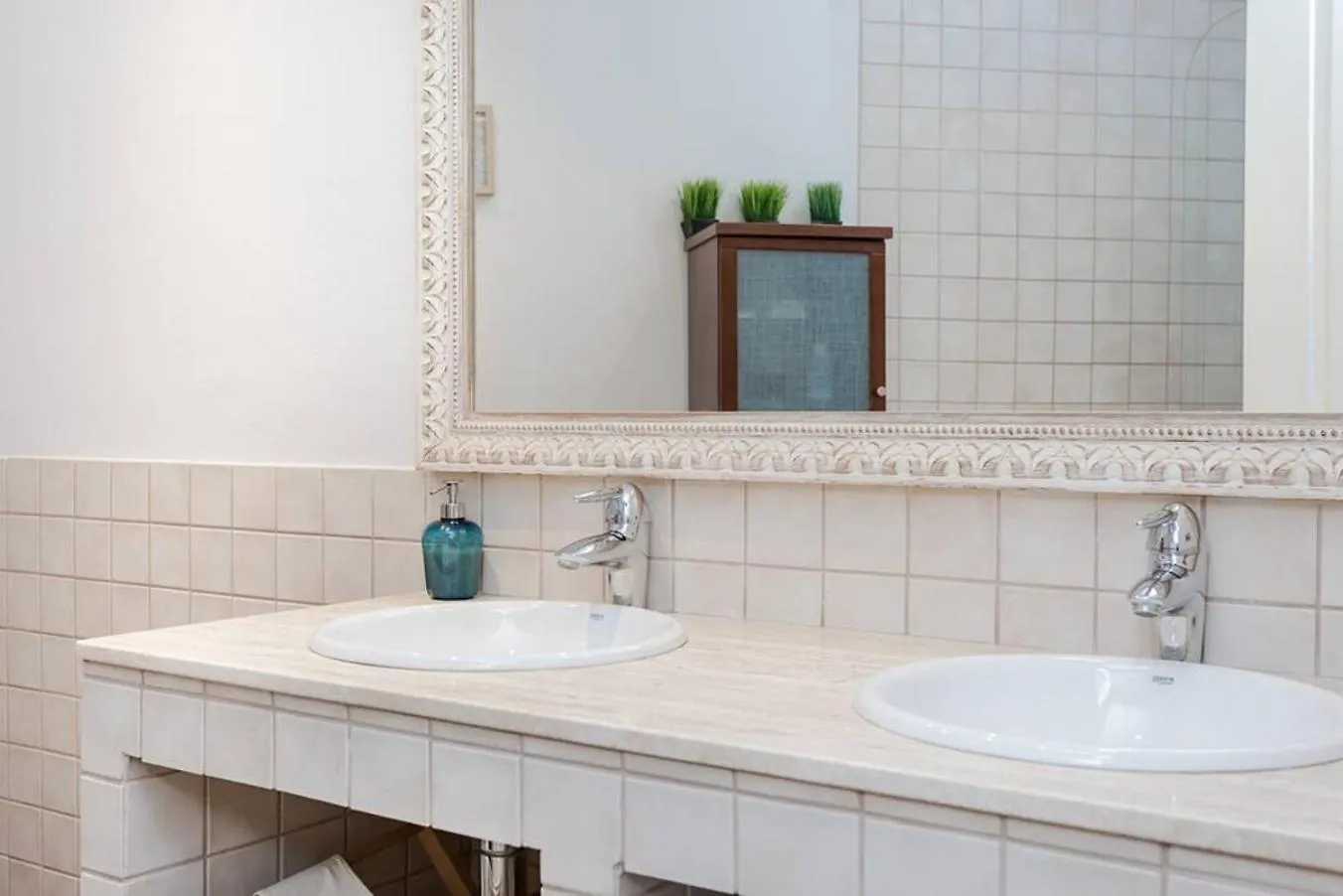 Central 2 Bedroom By Sagrada Familia Spain