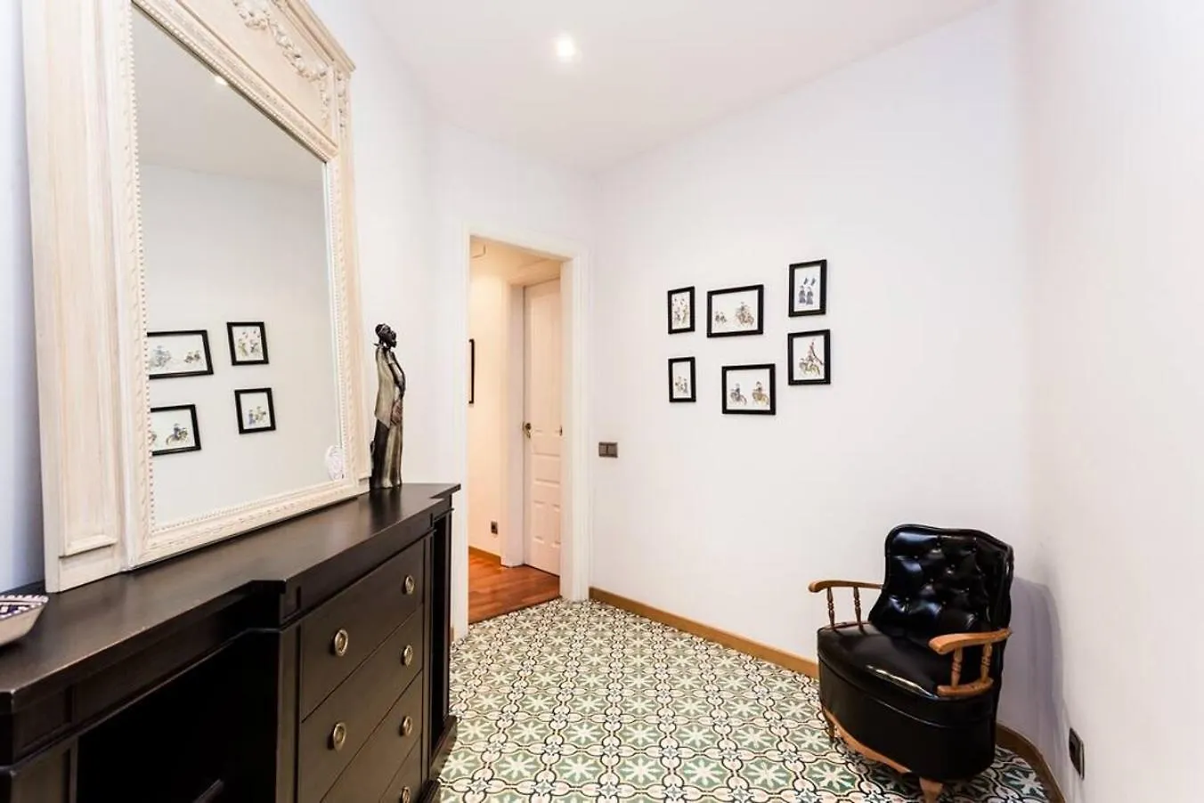Central 2 Bedroom By Sagrada Familia Barcelona