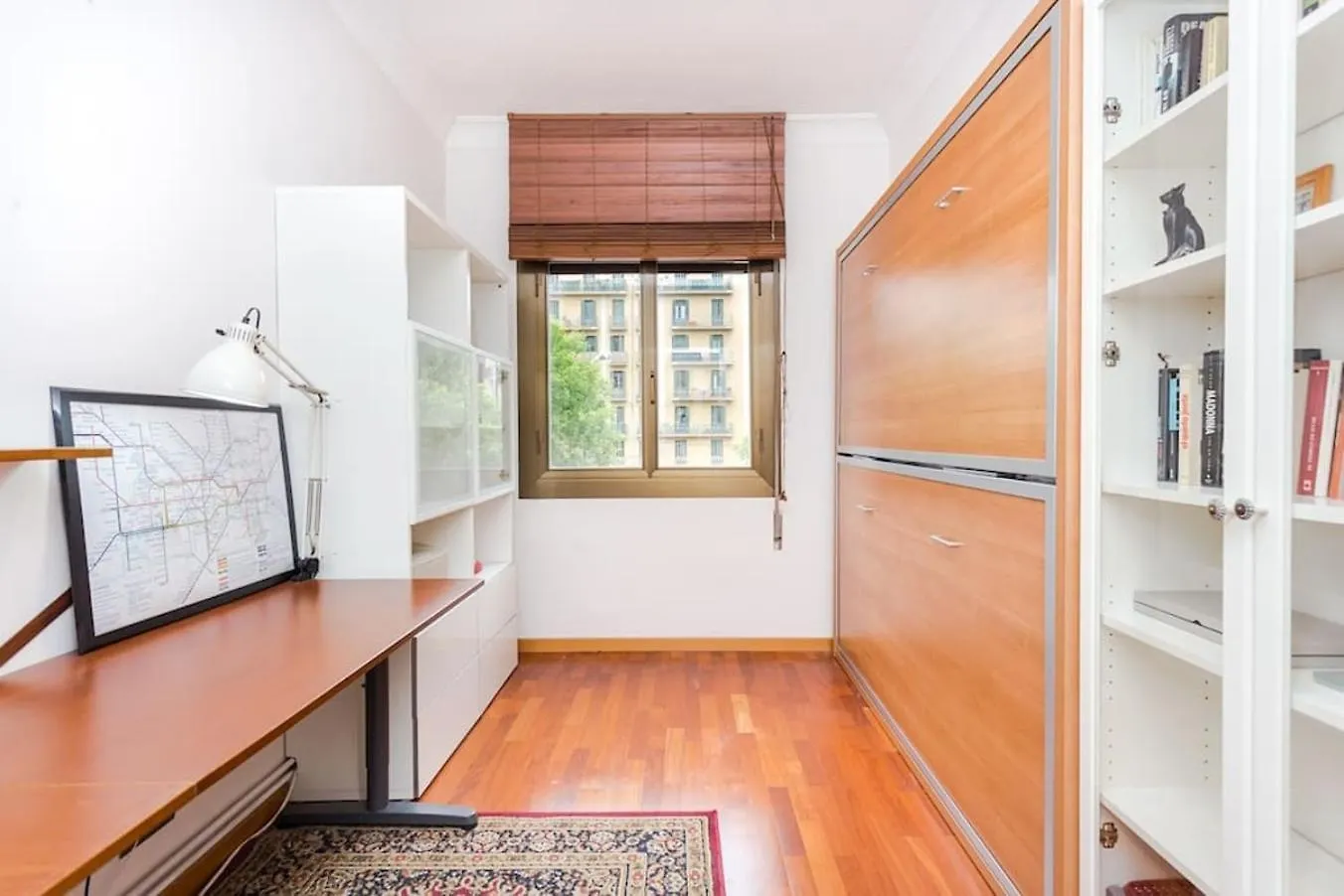 Central 2 Bedroom By Sagrada Familia 0*, Barcelona